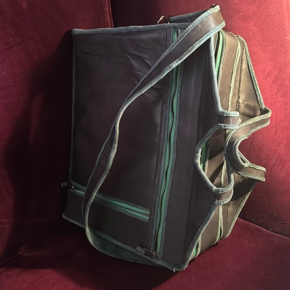 Beautiful OGOO genuine soft leather/blue suede Nigerian briefcase/shoulder bag.